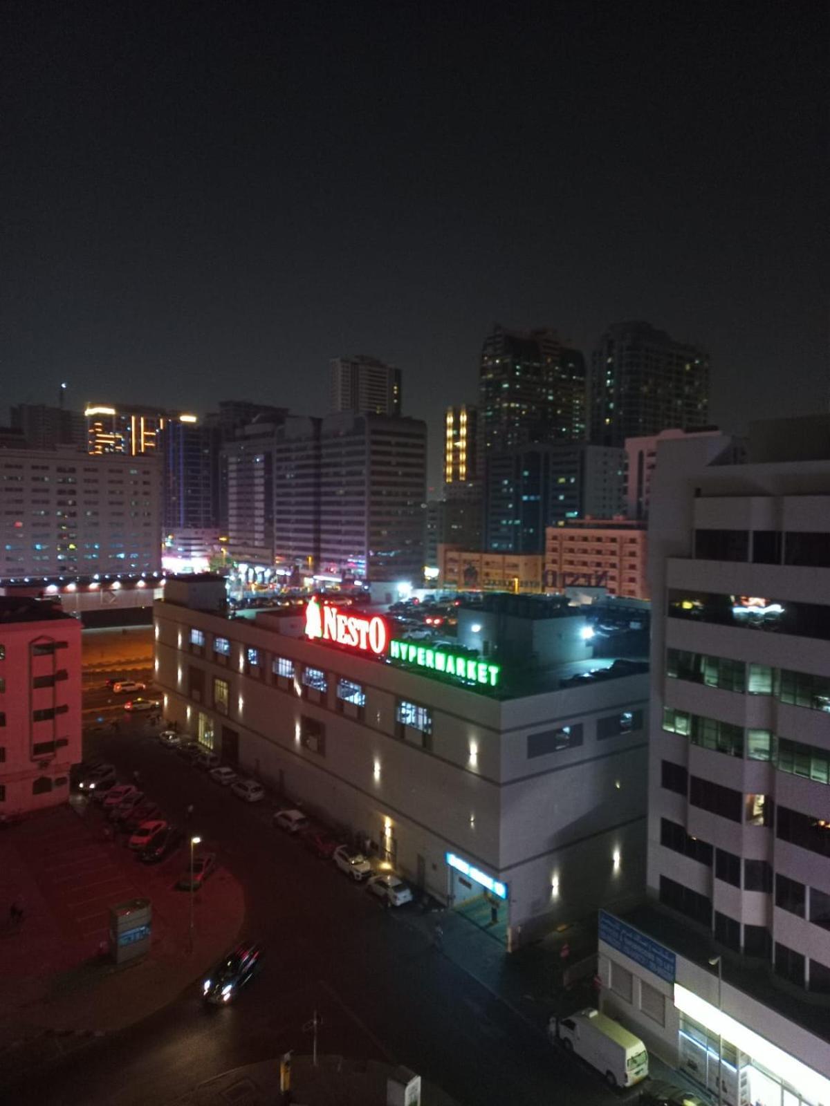 Holiday Home 2 Bedrooms Apartment For Family Only Sharjah Exterior foto