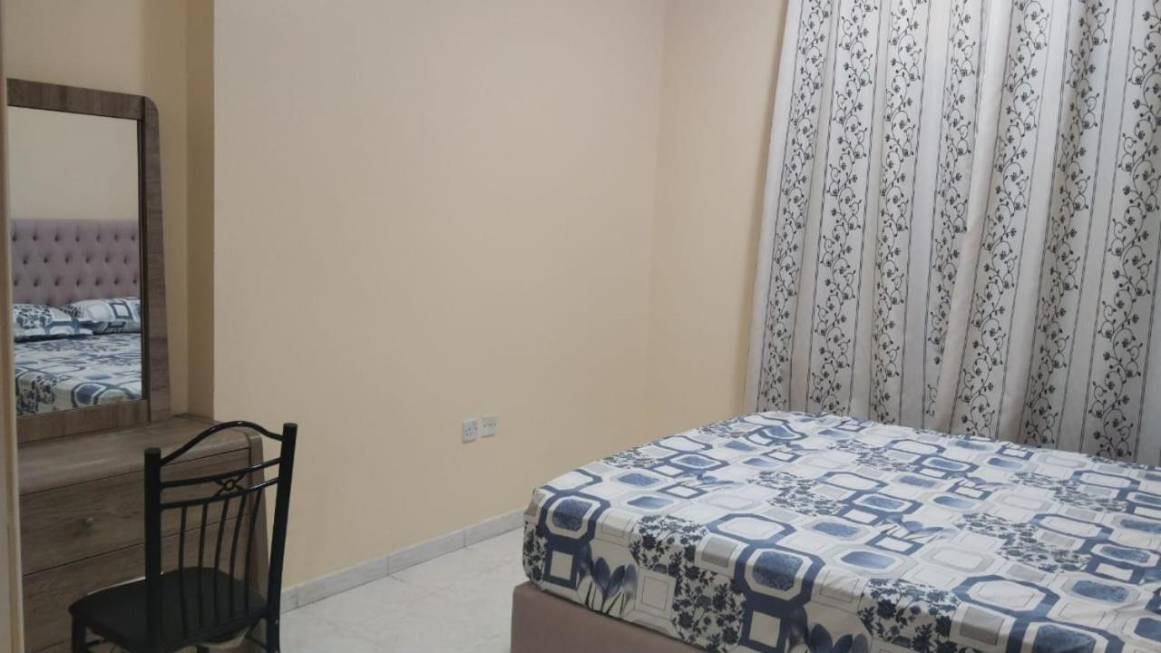 Holiday Home 2 Bedrooms Apartment For Family Only Sharjah Exterior foto